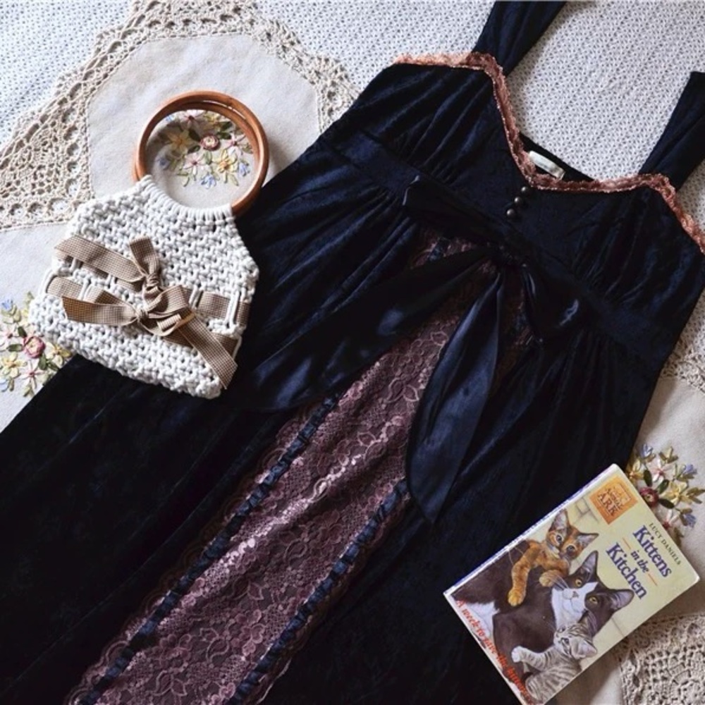 black/purple velvet and lace dress